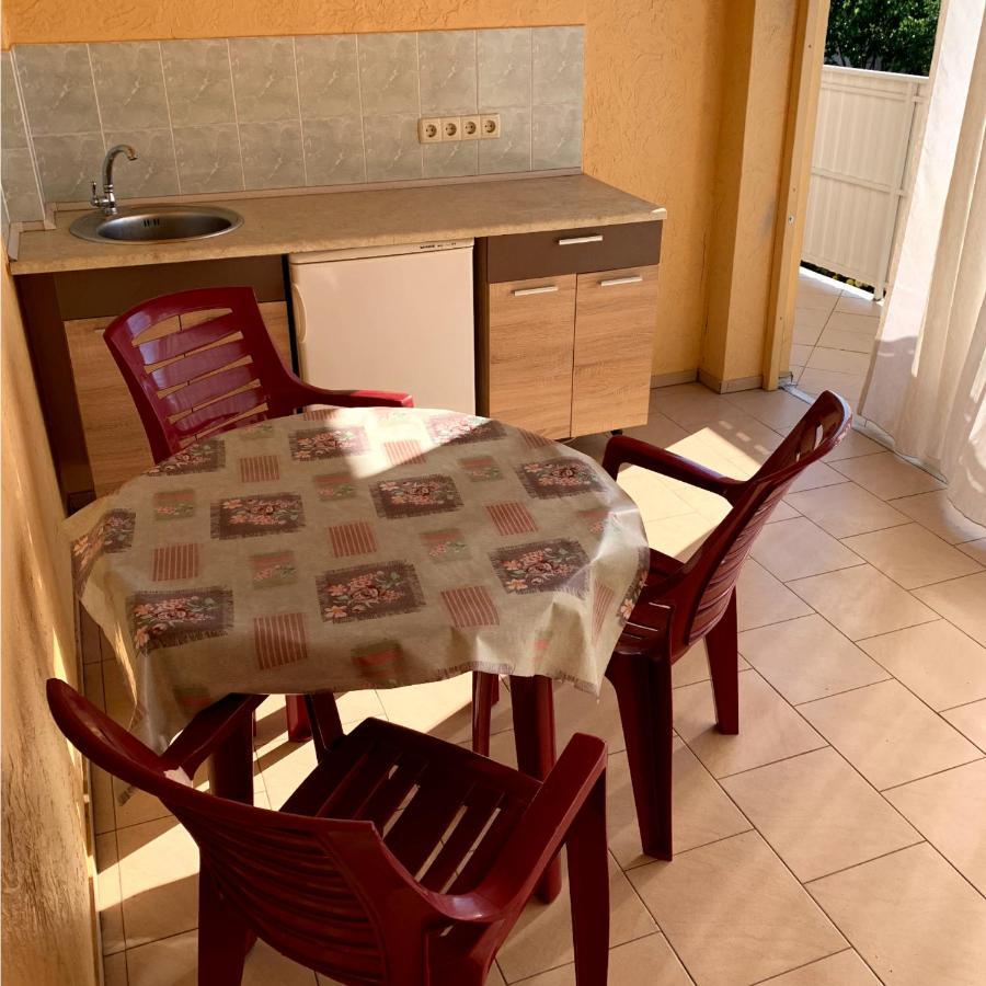 Guest House Santin 切尔诺莫斯克 外观 照片